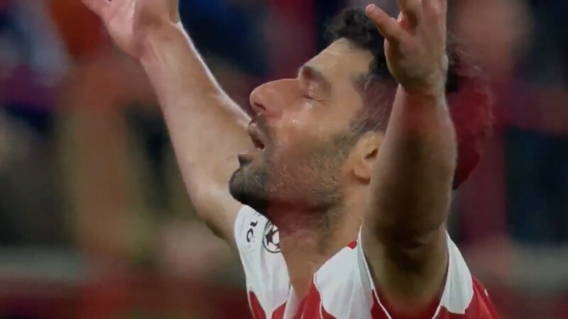 گل دوم المپیاکوس به بایرلورکوزن با شوت تماشایی مهدی طارمی