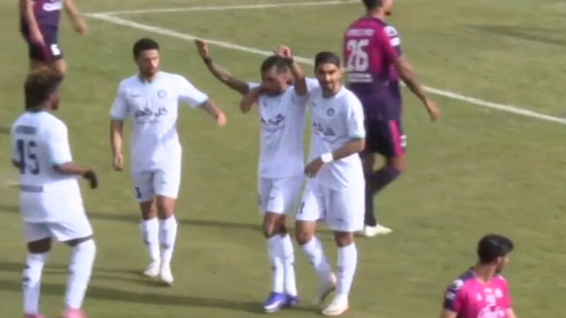 گل اول گل گهر به آلومینیوم با ضربه پنالتی تیکدری