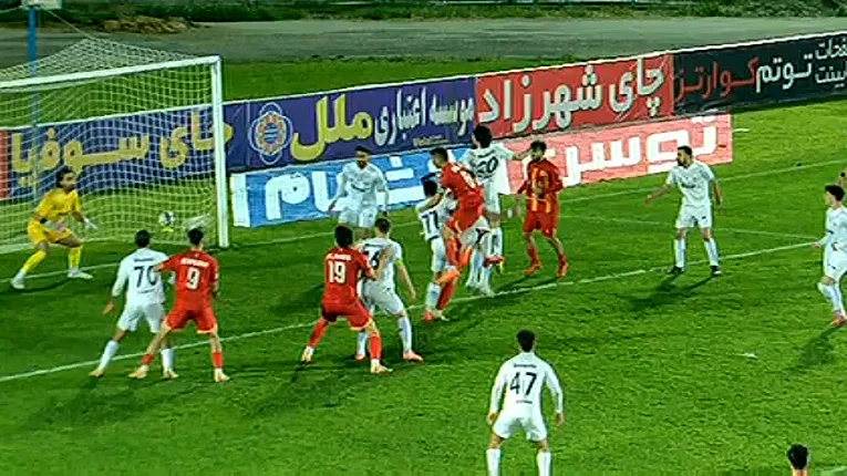 گل دوم فولاد به ملوان توسط محمد قریشی