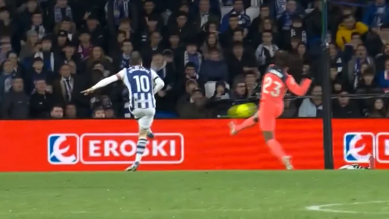 گل اول رئال سوسیداد به بارسلونا توسط میکل اویارزابال