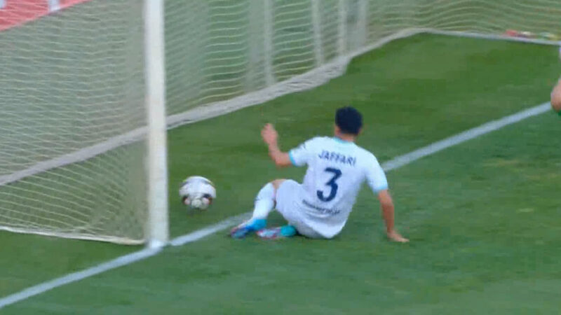 گل اول گل گهر به سپاهان توسط جعفری