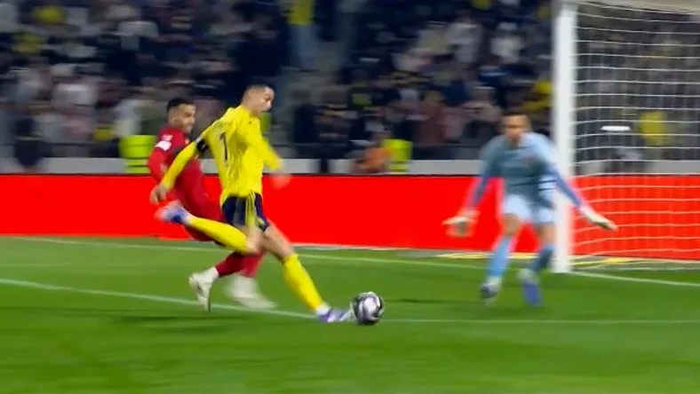 گل دوم النصر به ضمک توسط کریستیانو رونالدو