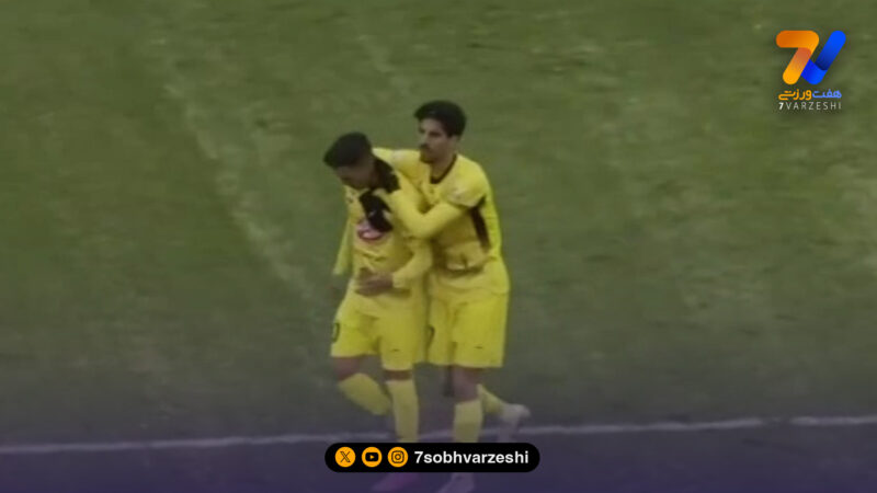 نبرد صدرنشین و مدعی صعود؛ فجر سپاسی با ترکیب اصلی به استقبال تراکتور می‌رود