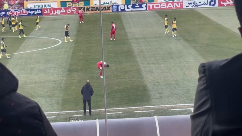 محرم نویدکیا لب خط آرام و قرار ندارد