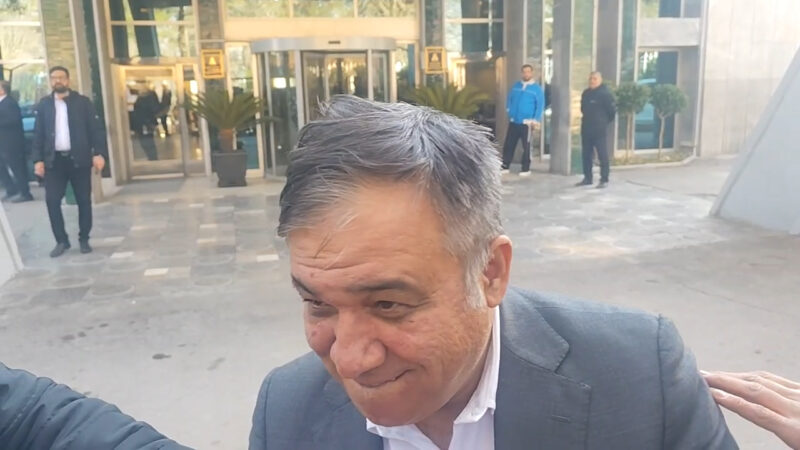 واکنش تاجرنیا به هوادارانی که درخواست اخراج ساپینتو را دارند!