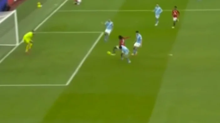 گل دوم منچستریونایتد به منچسترسیتی توسط پاتریک دورگو