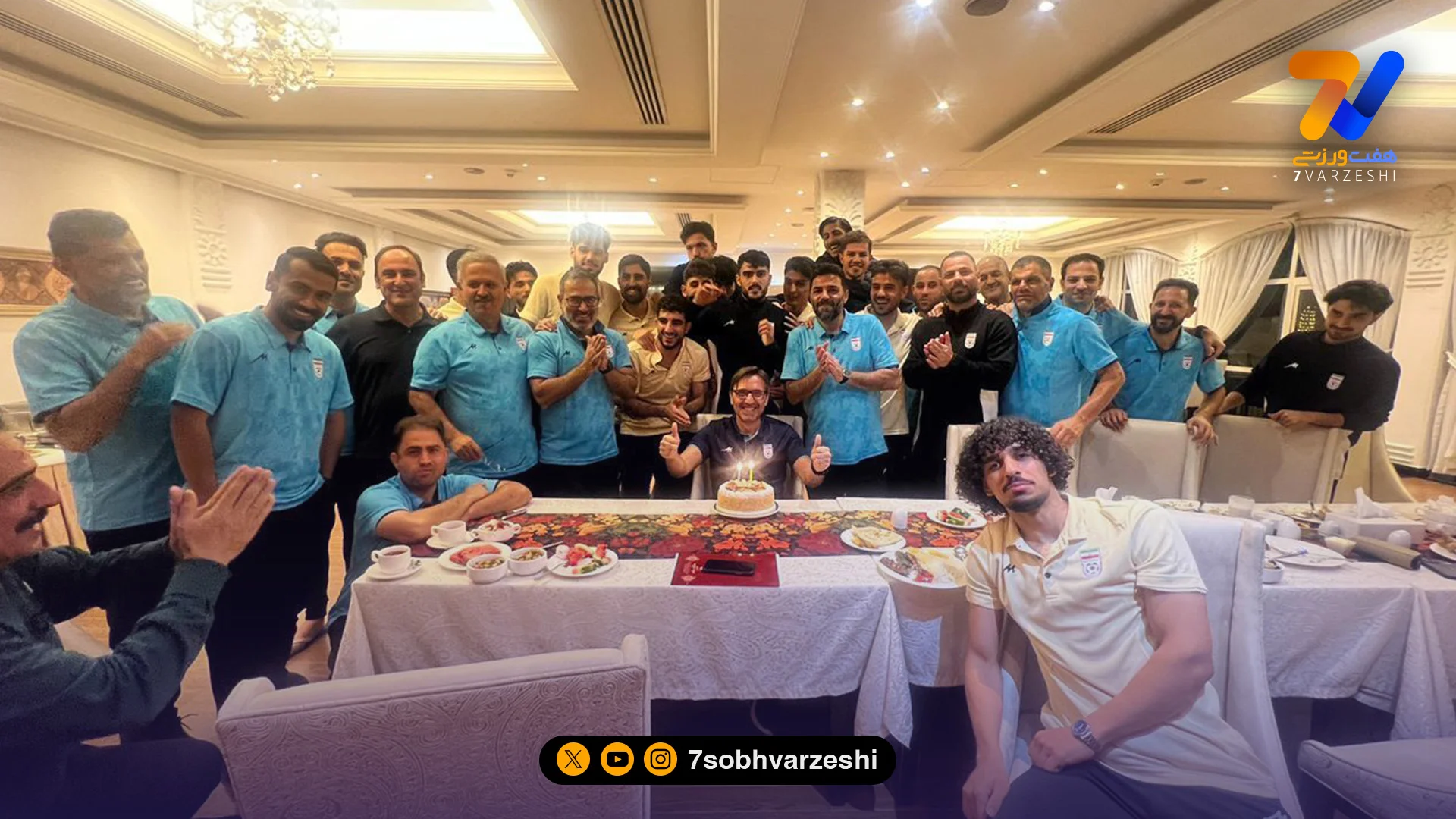 سورپرایز شاگردان روانخواه برای مانیکونه؛ جشن صمیمی در آستانه بازی با چین