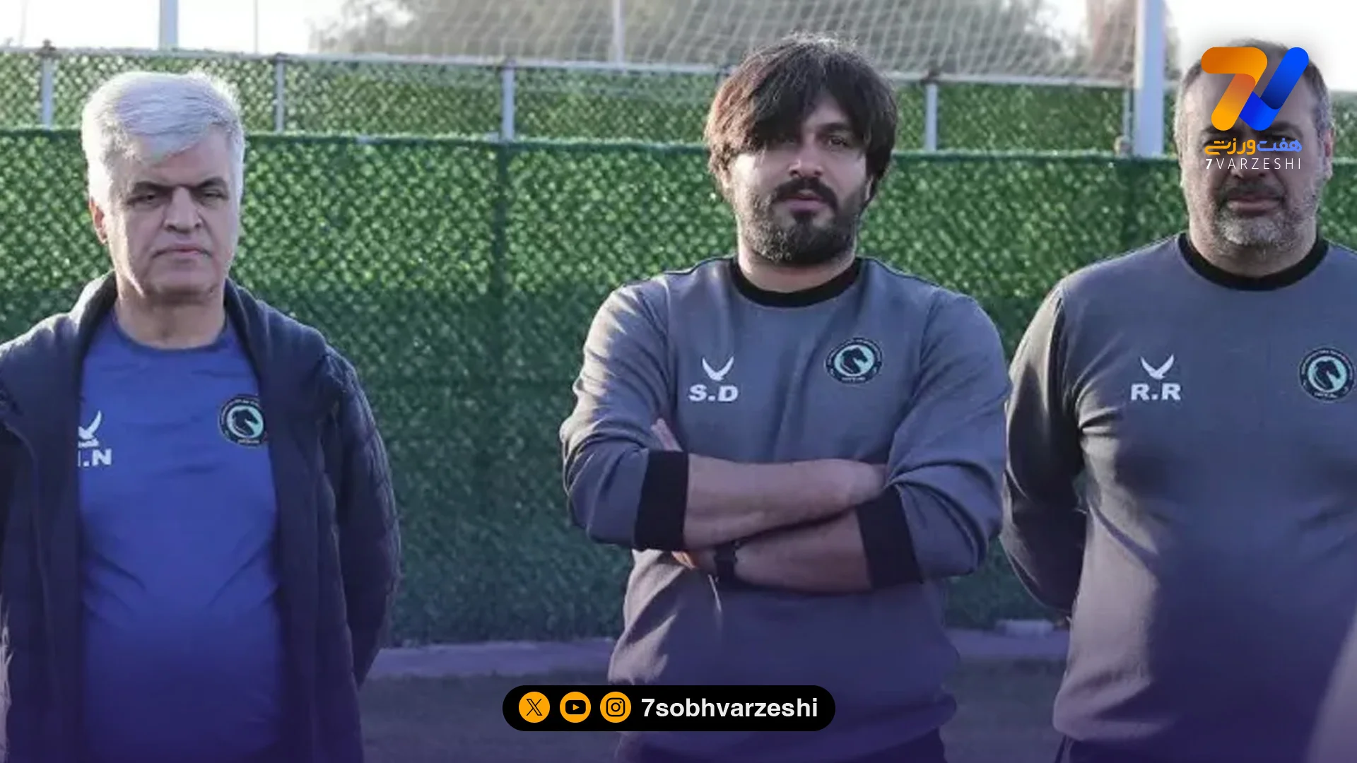 تجلیل پیکانی‌ها از مدیرعامل در تمرین روز پدر +عکس