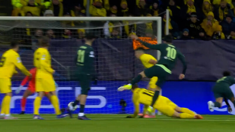 گل اول منچسترسیتی به بوده توسط رایان شرکی