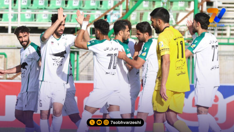 گل اول ذوب آهن به فجر سپاسی را در هفت ورزشی ببینید؛ زننده گل نادر محمدی