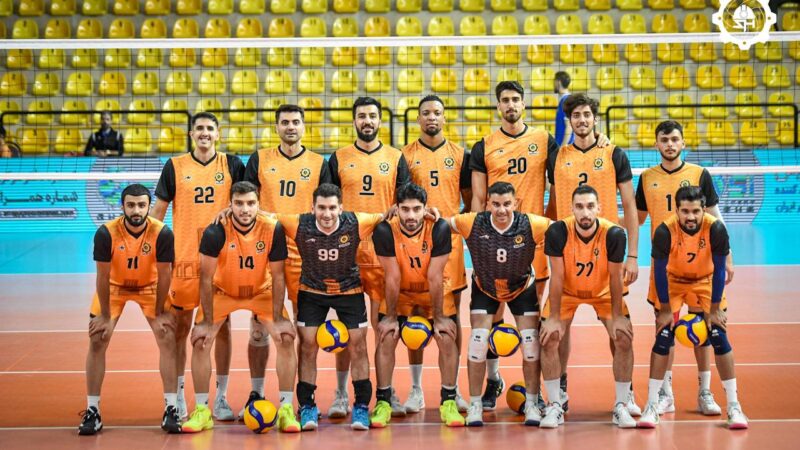 شهداب یزد با شکست استقلال گنبد به صدر بازگشت