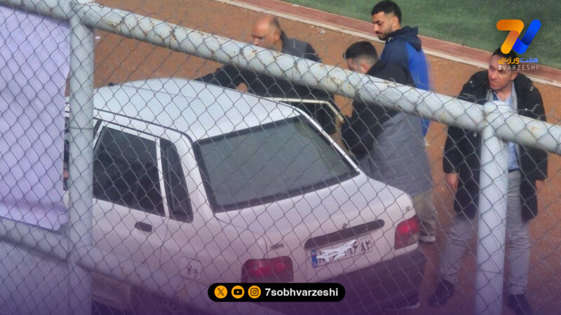 آمبولانس نبود، بازیکن را با پراید بردند! +عکس