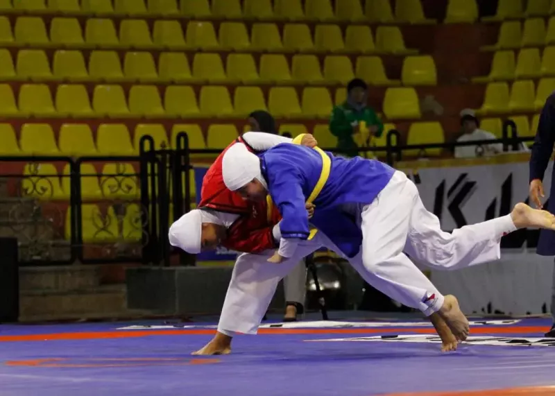 برگزاری اردوی تیم ملی کشتی آلیش زنان در مشهد