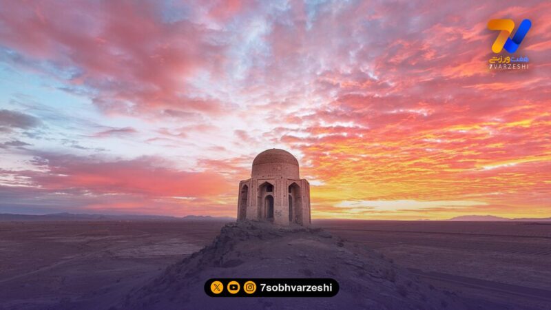 پرسپولیس با بقعه شاه فیروز به استقبال بازی با گل گهر رفت +عکس