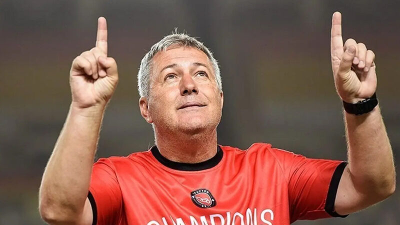 تراکتور و اسکوچیچ به خط پایان رسیدند