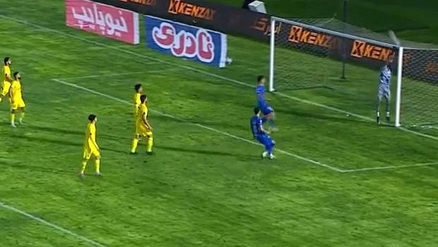 موقعیت خطرناک استقلال روی دروازه شمس آذر