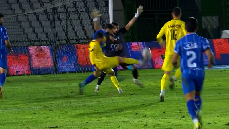 گل دوم شمس آذر به استقلال توسط سهیل فداکار