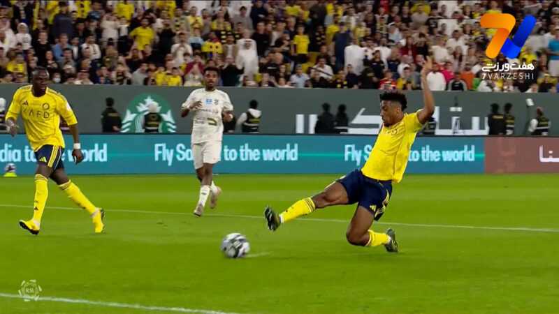 گل دوم النصر مقابل الحزم توسط کینگزلی کومان