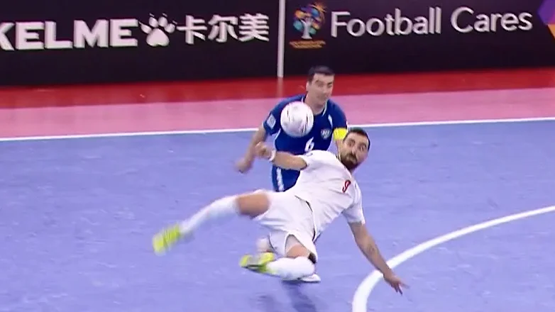 گل دوم فوتسال ایران به ازبکستان با قیچی سعید احمدعباسی