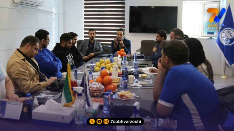 فکت پشت فکت علیه دروغ بزرگ؛ حضور همزمان یک مدیر رسانه در تهران و زاهدان!