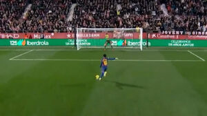 پنالتی از دست رفته یامال برابر خیرونا - فوتبال