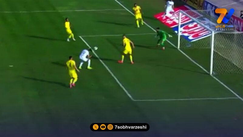 گل دوم ذوب آهن به فجر سپاسی توسط امید لطیفی