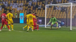 گل اول شباب الاهلی به الوصل توسط سعید عزت اللهی - سایر لیگ ها