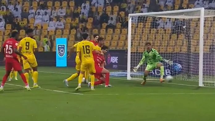 گل اول شباب الاهلی به الوصل توسط سعید عزت اللهی