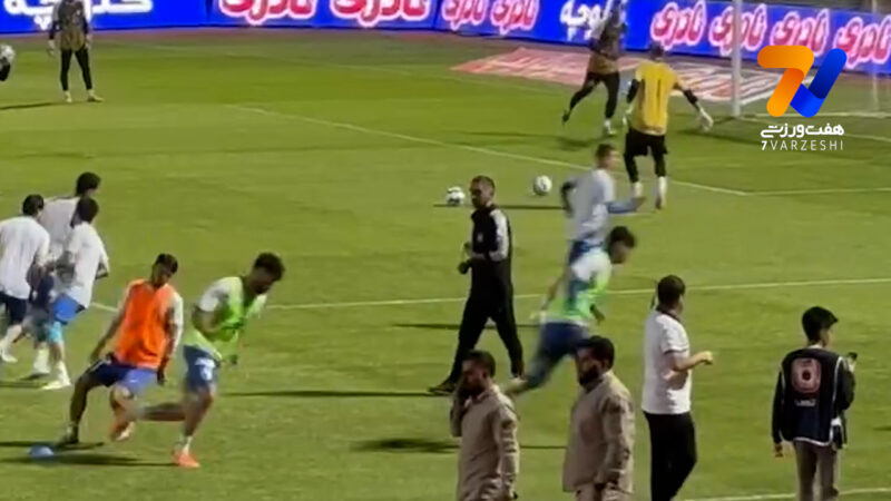 گرم کردن بازیکنان استقلال زیر نظر آنالیزوز تیم