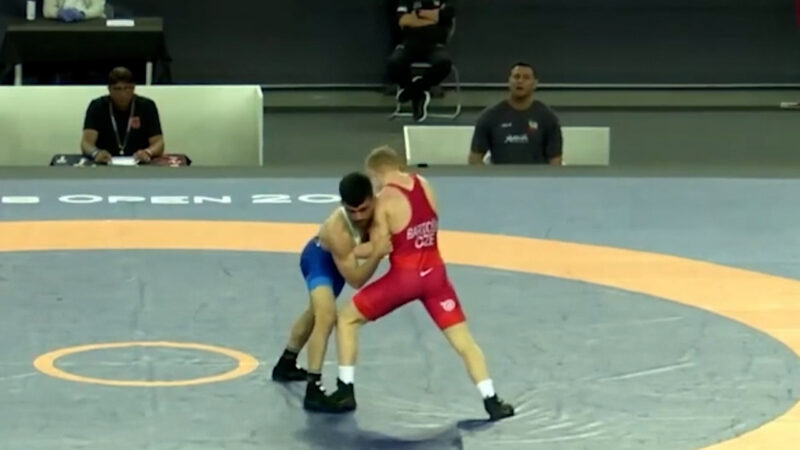 آغاز مقتدرانه حسینوند پناهی در ۵۵ کیلوگرم