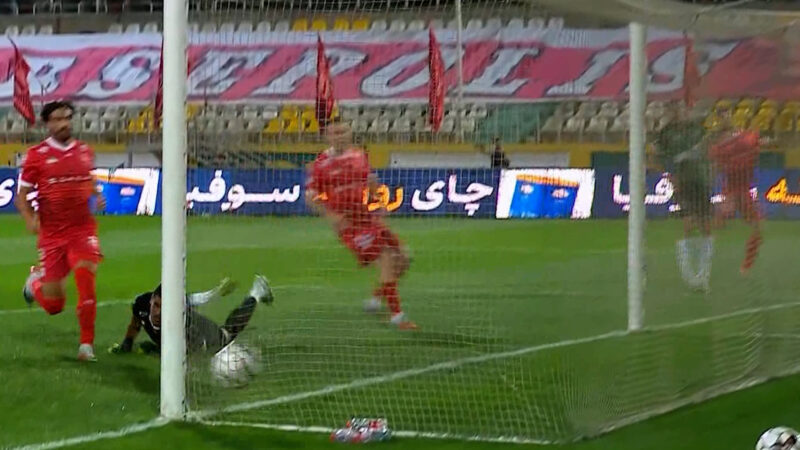 گل اول خیبر به پرسپولیس توسط احسان حسینی