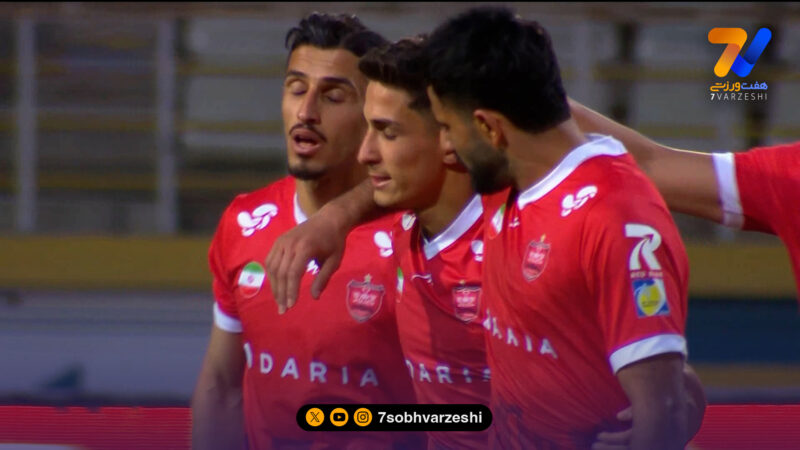 گل اول پرسپولیس به چادرملو توسط محمودی