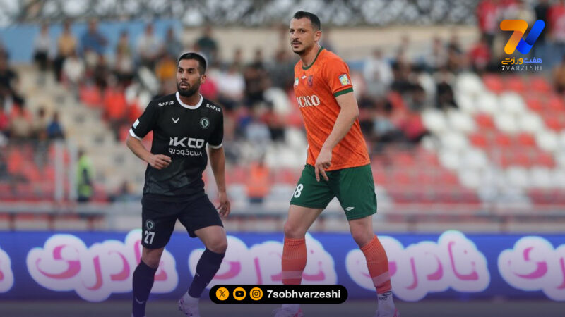 یک بازی لیگ برتر ایران با تماشاگر شد