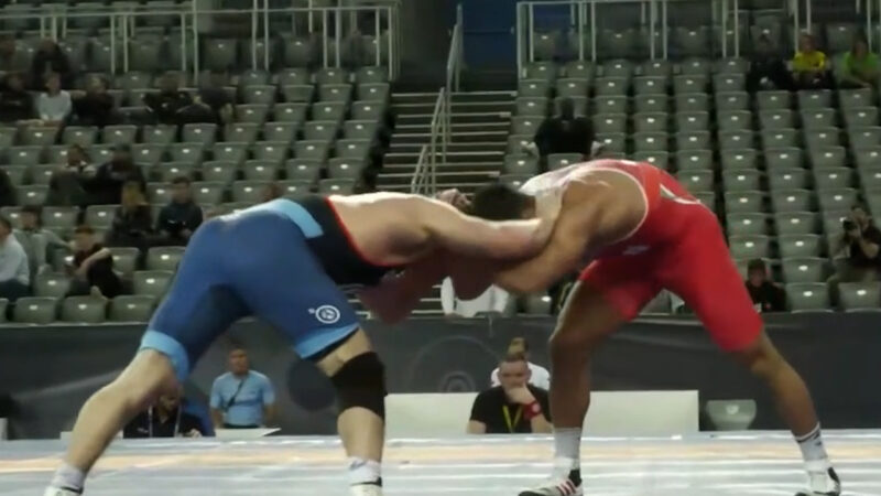 عظیمی مغلوب ترنت هیدلای قهرمان جهان از آمریکا شد