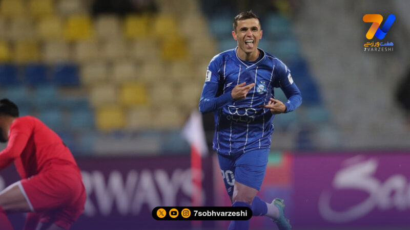 استقلال روی کاکل یاسر آسانی می چرخد!