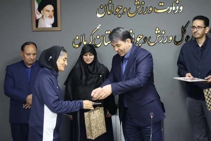 استقبال استاندار از سرمربی تیم ملی - فوتبال