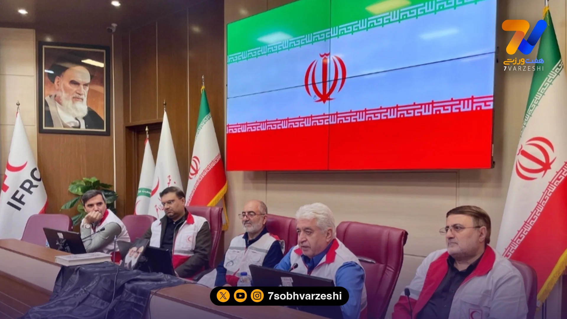 حضور مدیران و پیشکسوتان فوتسال در سازمان امداد و نجات - فوتبال