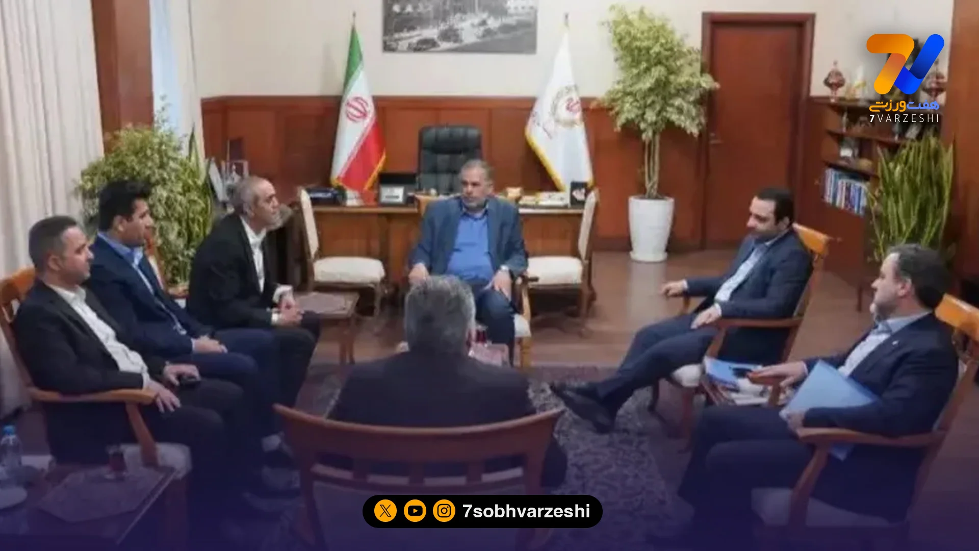 ورود بانک ملی به حل مشکلات آبی‌ها - فوتبال