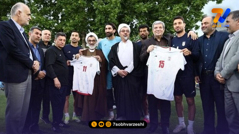 بازدید دبیر شورای انقلاب فرهنگی از اردوی تیم ملی