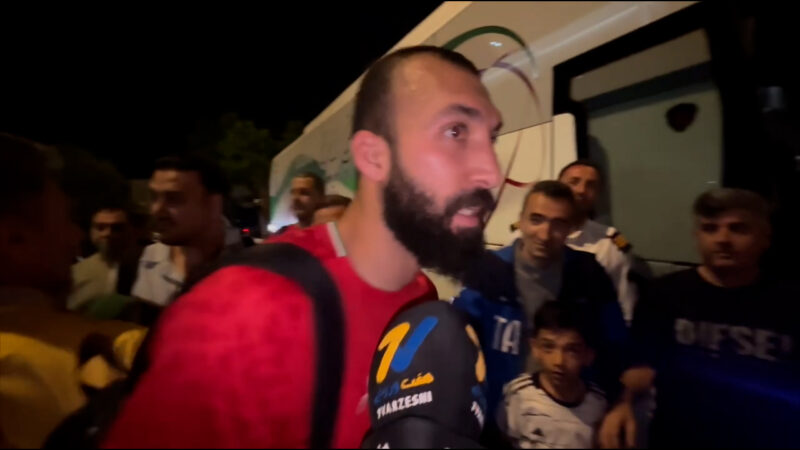 خروج ملی پوشان بدون گفتگو با خبرنگاران