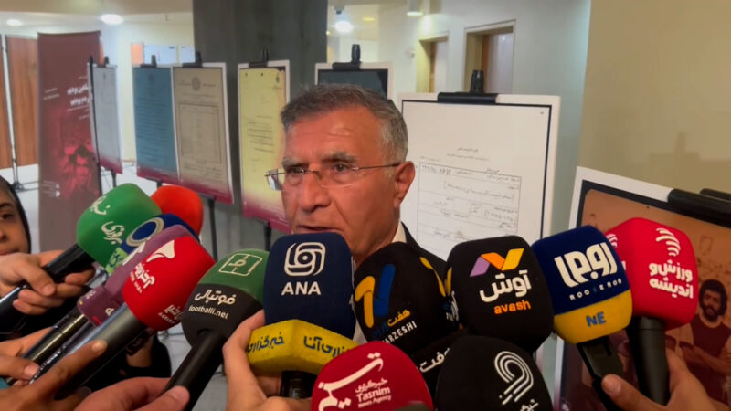 جلالی در مراسم جعفر کاشانی: کاش بزرگان وقتی زنده هستند، برای شان مراسم بگیریم!