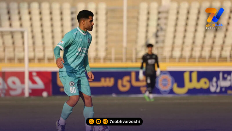 صادقی: اگر لیگ برتر برگزار نشود، خیلی بهتر است/ قهرمانی را به استقلال ندهند