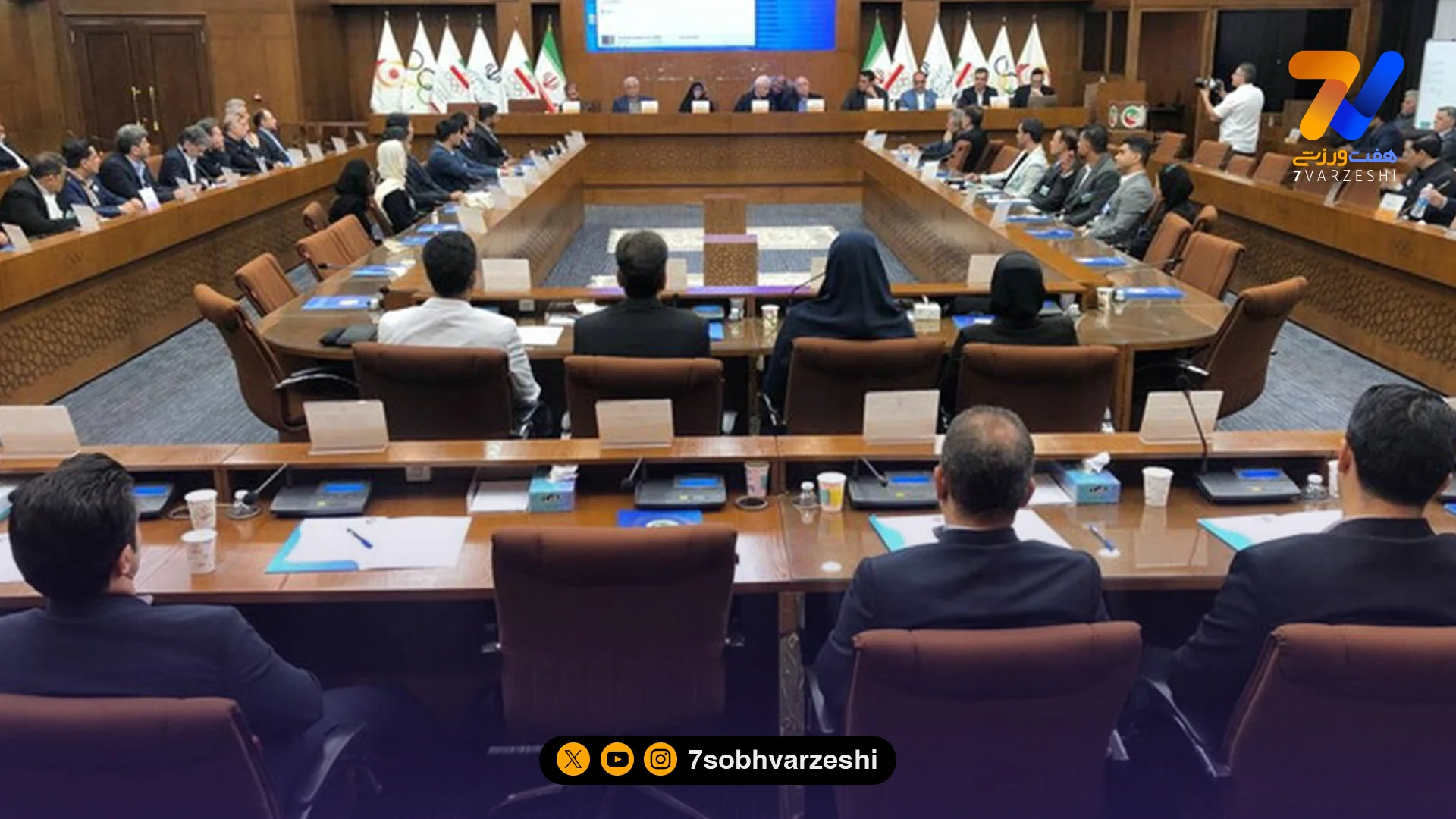 شوک به مجمع تکواندو؛ انصراف دسته‌جمعی کاندیداها و خروج اعتراضی فریبرز عسگری