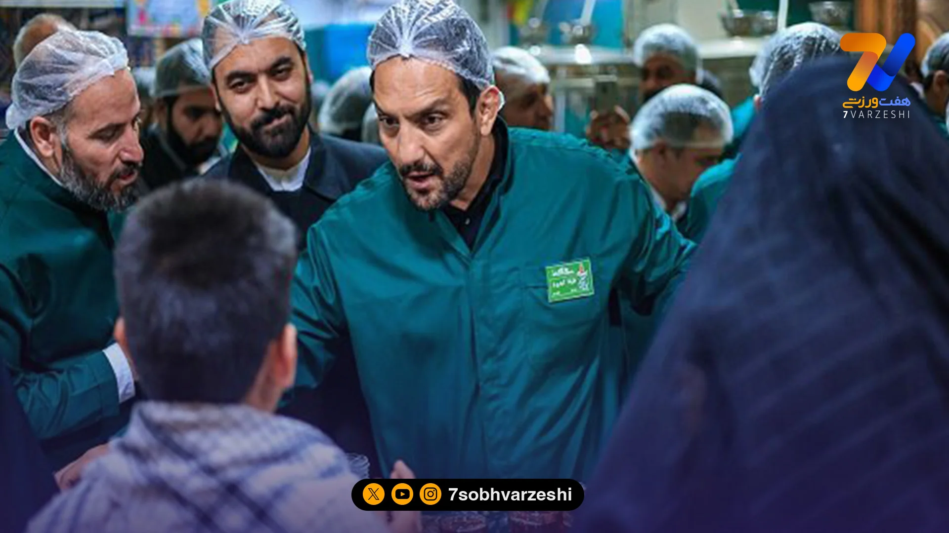 اقدام دلیِ گوش‌شکسته‌ها در مشهد؛ قهرمانان جهان در چایخانه حرم امام رضا (ع) خادم شدند - سایر ورزش‌ها