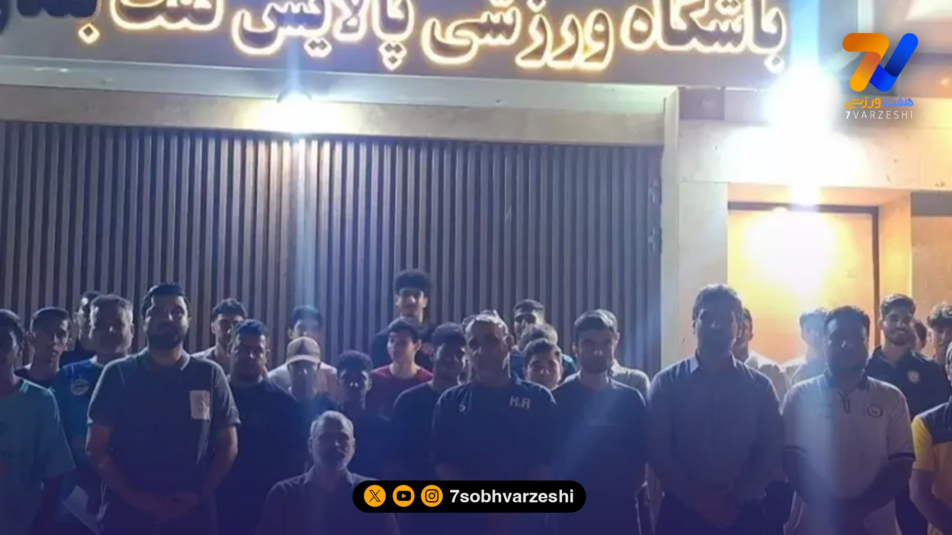 واکنش تند مربیان بندرعباسی به حذف هادی بزوال از کادر فنی پالایش نفت - فوتبال