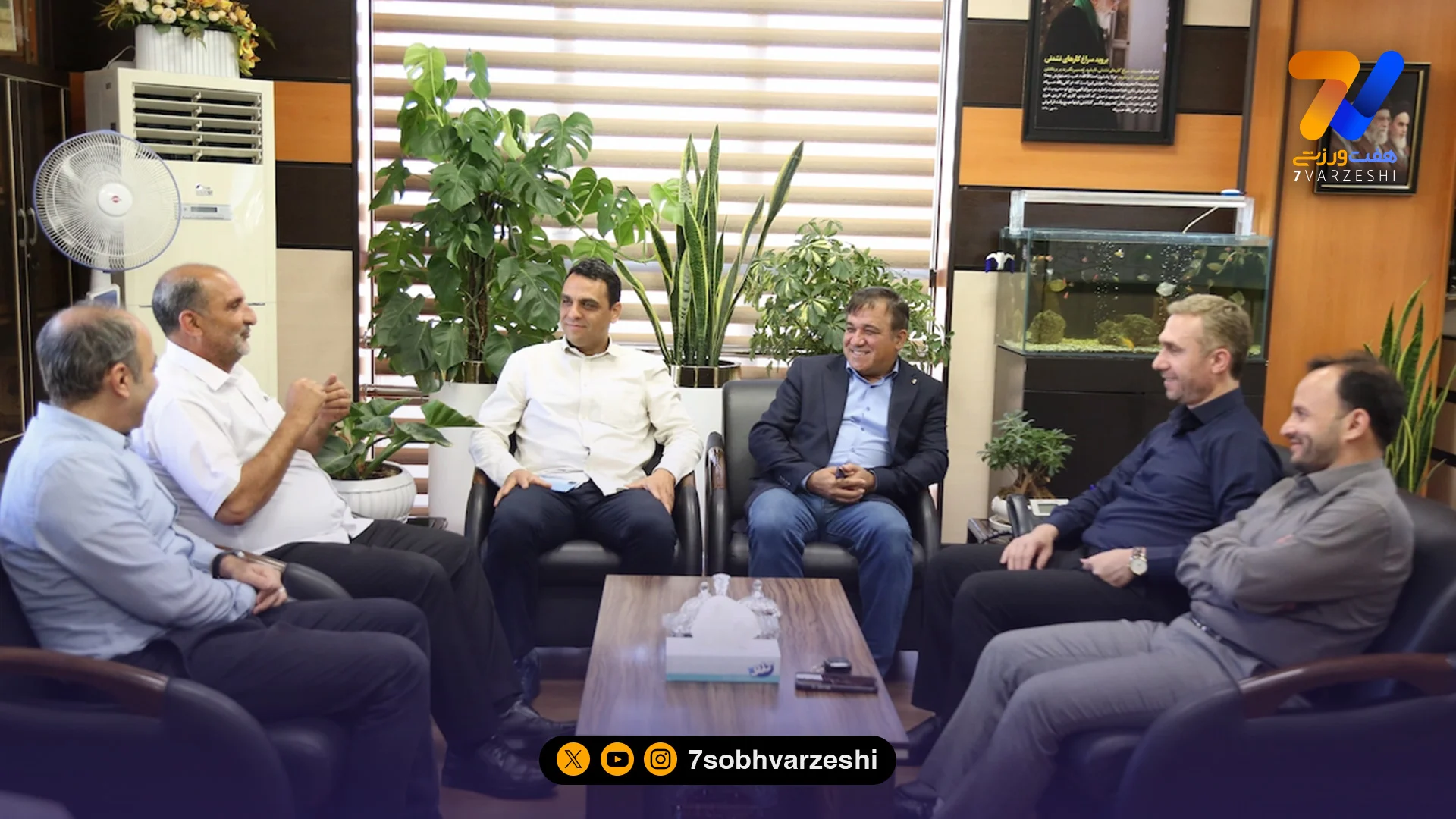 دیدار علی تاجرنیا با شهردار منطقه ۵ تهران - فوتبال